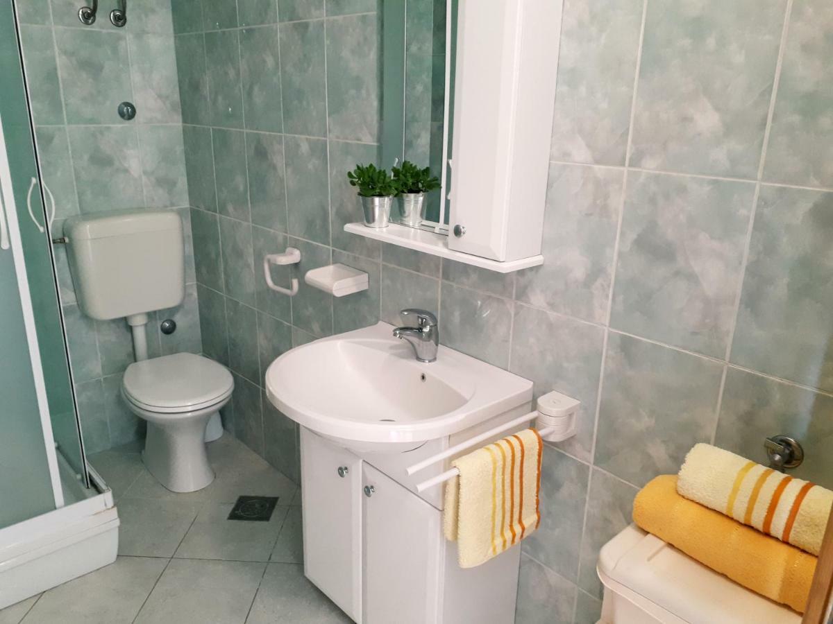 Apartments Dani 볼 외부 사진