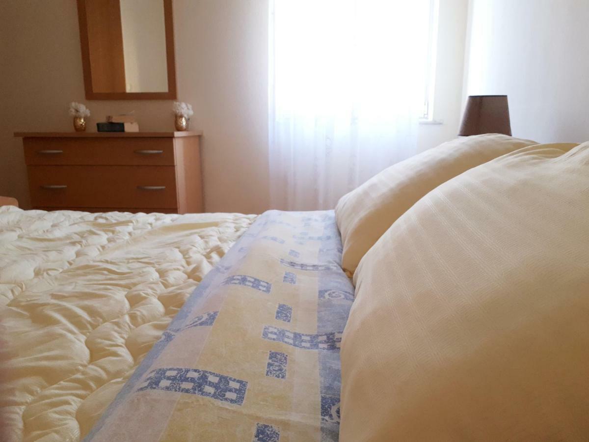 Apartments Dani 볼 외부 사진