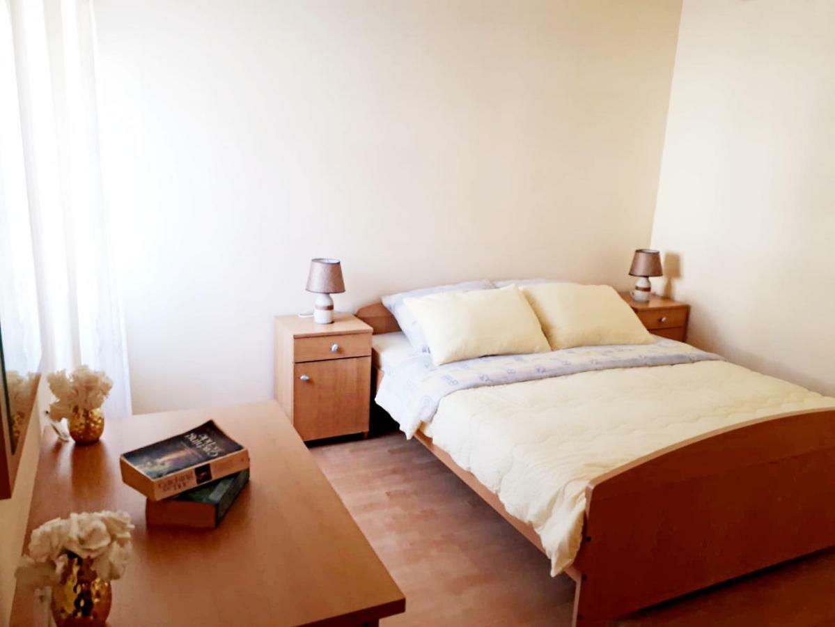 Apartments Dani 볼 외부 사진