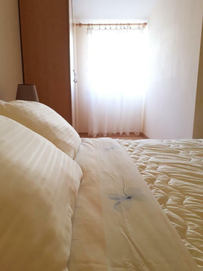 Apartments Dani 볼 외부 사진